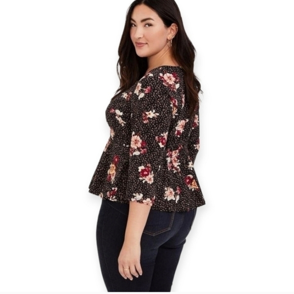 Torrid black floral chablis corset front blouse - Picture 9 of 9